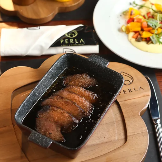 Caffe & Restaurant Perla