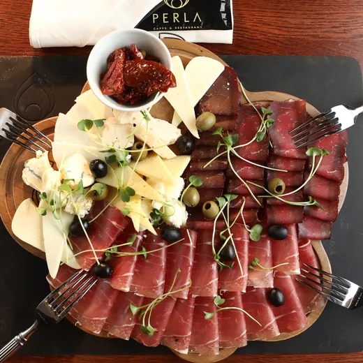 Caffe & Restaurant Perla