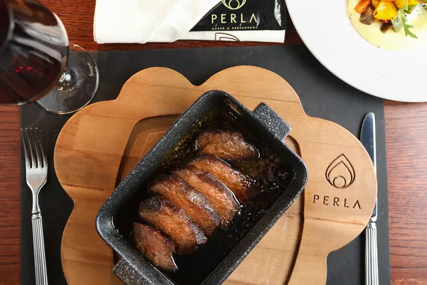 Caffe & Restaurant Perla