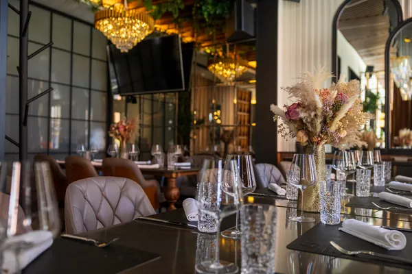Caffe & Restaurant Perla
